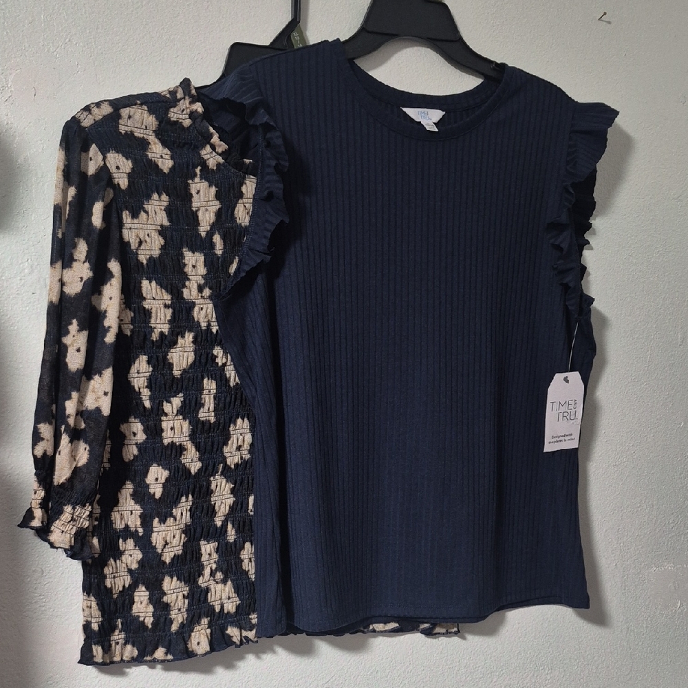 2 -Time and Tru Navy Tops Size XL